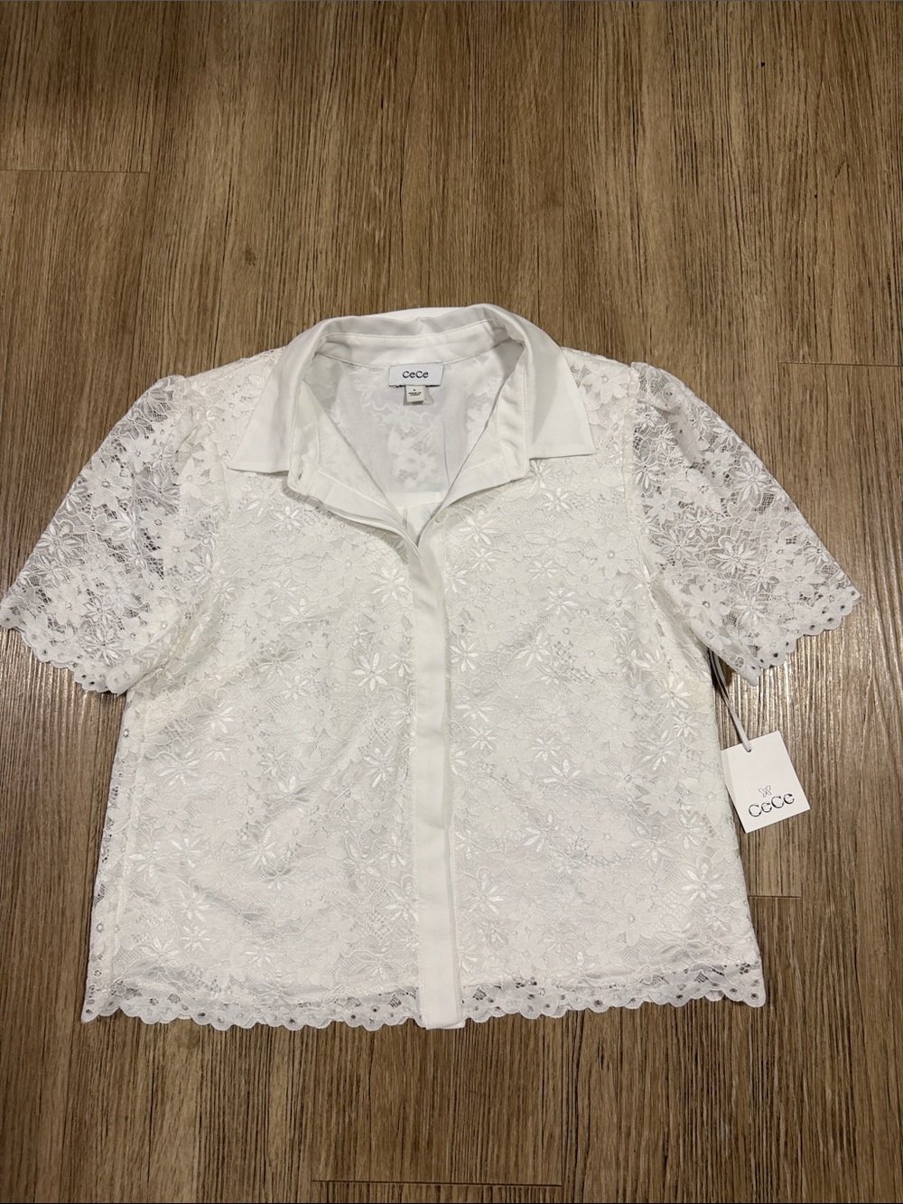 CeCe White Floral Lace Short Sleeve Button-Up Shirt size S